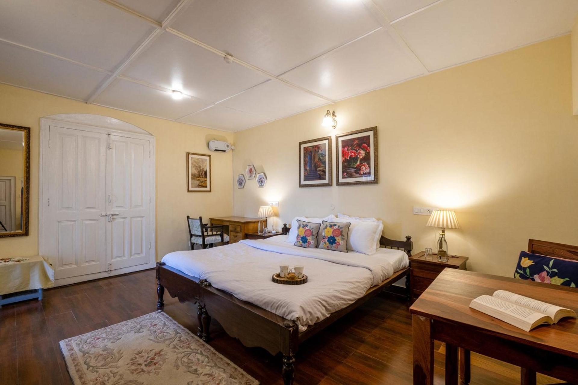 Stayvista At Rose Cottage - Bonfire & Scenic View Shimla Exterior foto